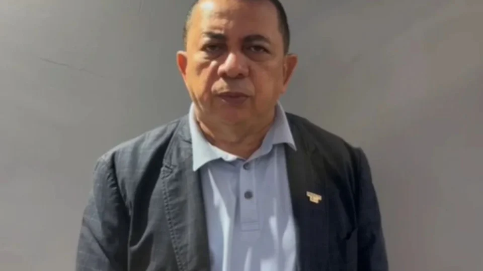 TCE-AM multa ex-prefeito de Rio Preto da Eva e gestores por falhas no combate às queimadas