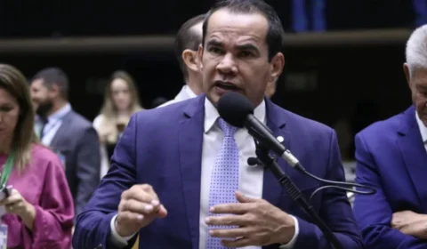 Deputado critica Governo Lula por comprar energia venezuelana para Roraima