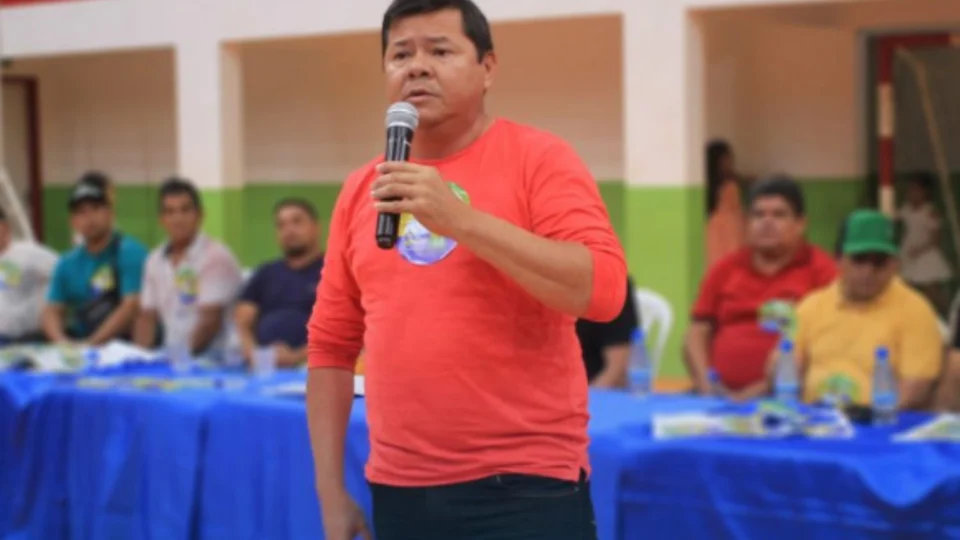 Prefeitura de Anori fecha contrato de meio milhão para compra de brinquedos