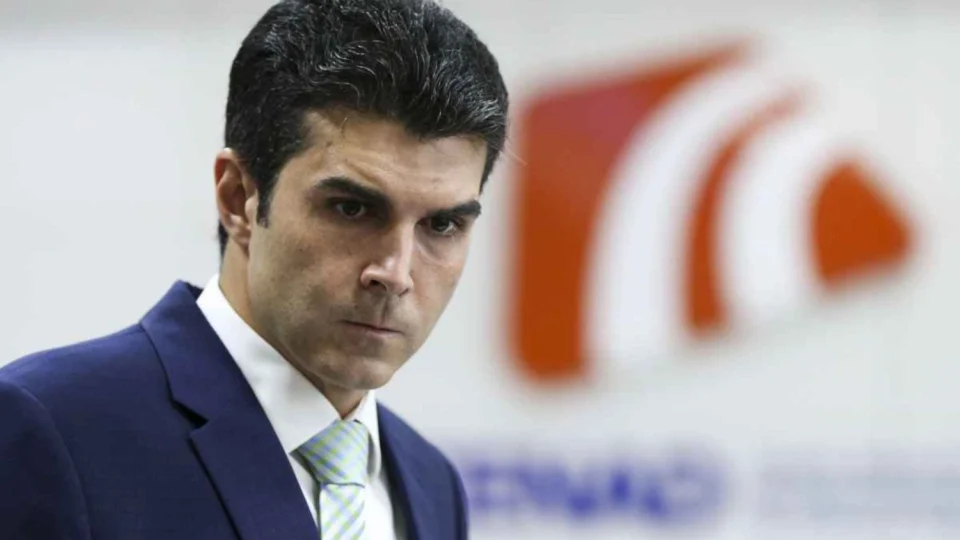 Justiça manda Helder Barbalho excluir vídeo em que responde a manifestantes indígenas