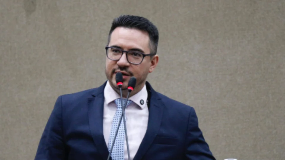 “Eu queria morar na cidade que o prefeito ‘vendeu’ no pronunciamento dele”, diz Rodrigo Guedes 