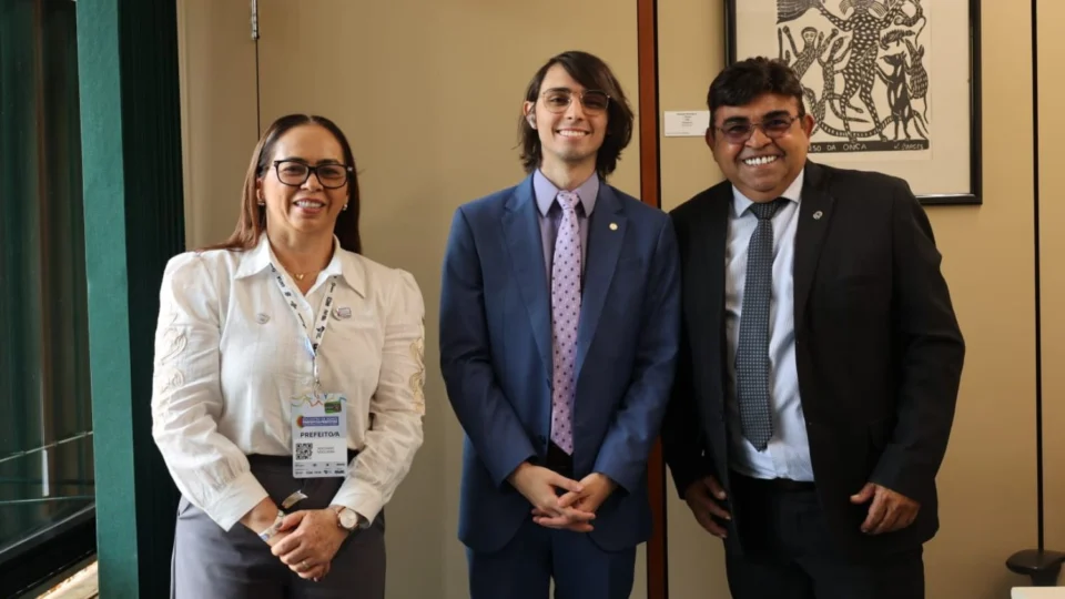 Prefeitos do Amazonas visitam gabinete do deputado Amom Mandel em Brasília