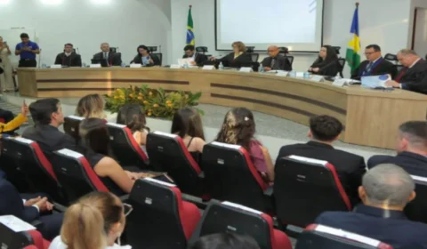 Segundo-vice-presidente da ALE-RR reforça parceria com TRE-RR durante posse da nova presidência