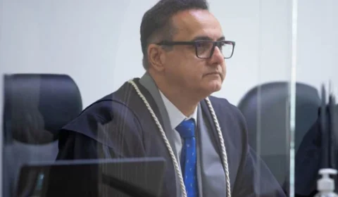 CNJ censura juiz por omissão em caso de promotor que ofendeu advogada