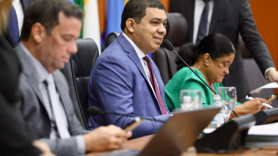 AGU desqualifica processo do PSD para tirar Soldado Sampaio da presidência da Assembleia de Roraima