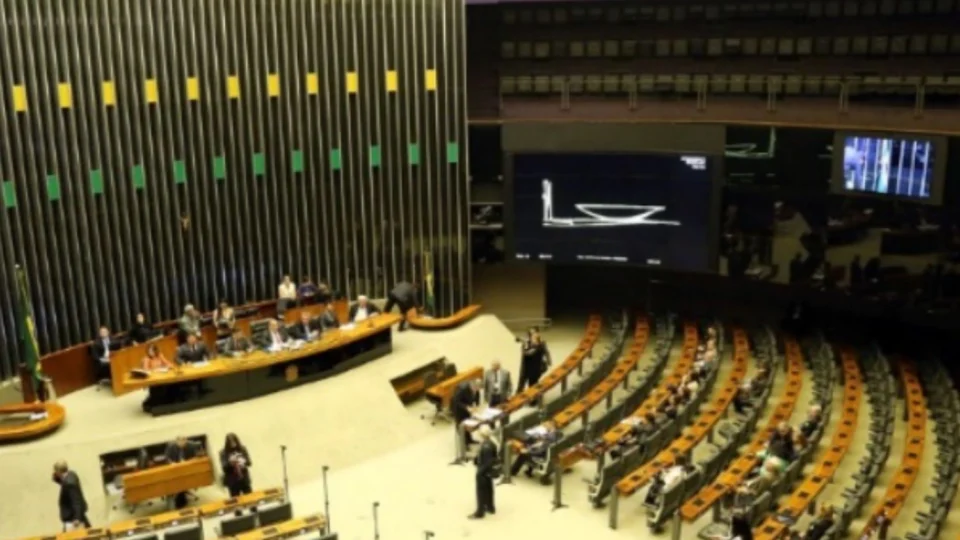 Deputados Federais do Amazonas gastaram quase R$ 100 mil do cotão em janeiro de 2025