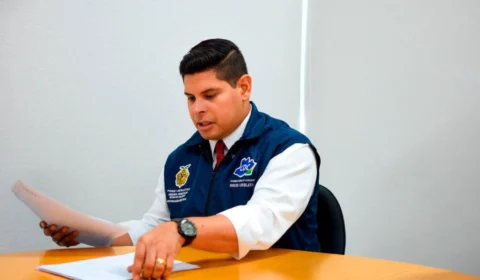 Mário César Filho questiona reajuste de 12% na tarifa de água autorizado pelo prefeito de Manaus