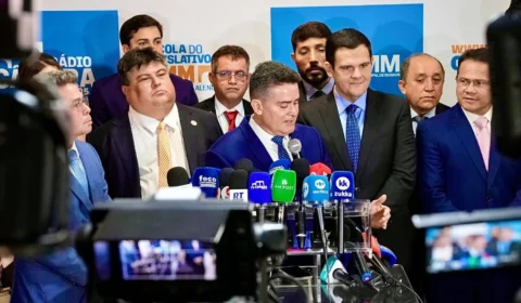 David Almeida cita “puxadinho” na CMM e anuncia reforma administrativa