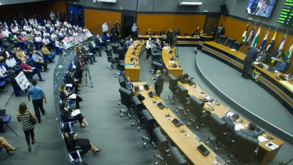 Assembleia aprova PL que suspende terceiro reajuste consecutivo na conta de água em Roraima