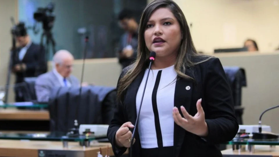 Deputada Joana Darc sofre perda gestacional e se afastará das atividades parlamentares