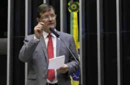 Zé Ricardo anuncia candidatura à presidência estadual do PT e critica atual gestão do partido no AM