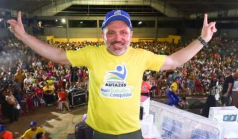 Ex-prefeito Andreson Cavalcante é cobrado sobre não reembolso de taxas de concurso em Autazes