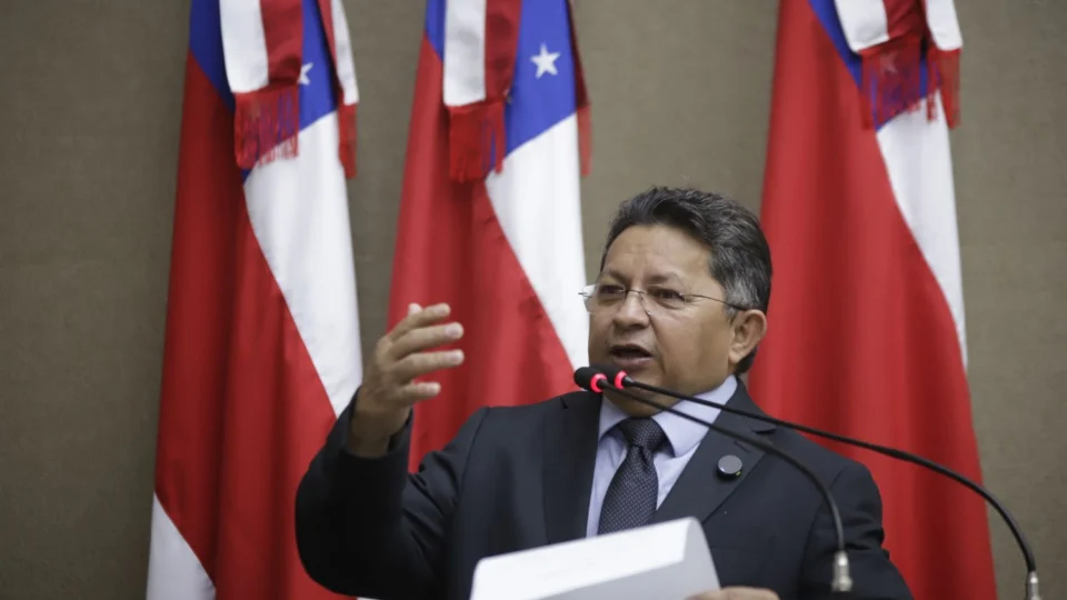 Sinésio Campos defende Reforma Política e debate sobre Marco Temporal em terras indígenas