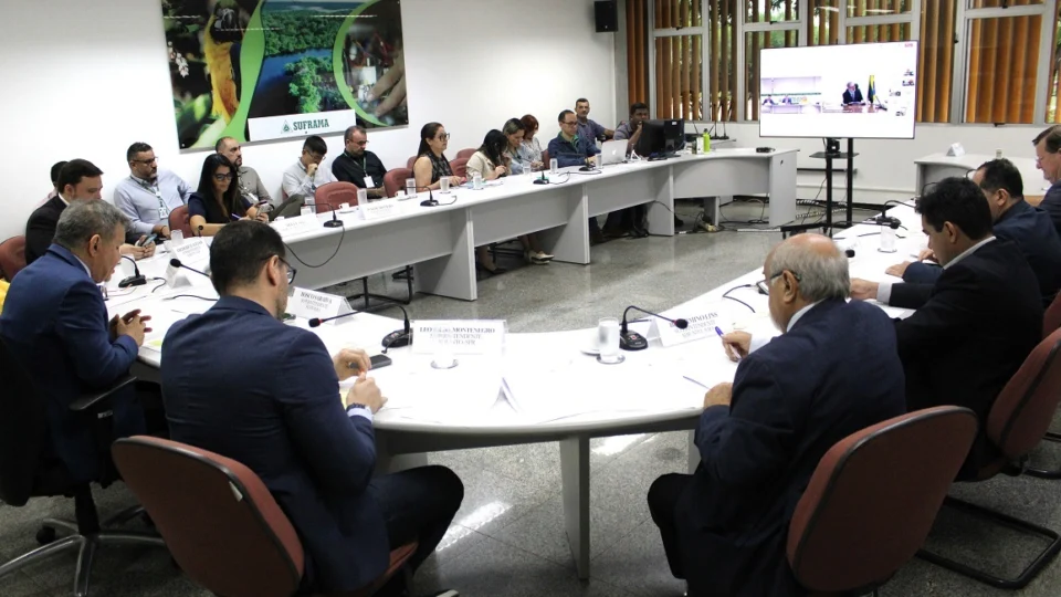 CAS aprova investimentos de R$ 670 milhões em reunião marcada por homenagens aos 58 anos da Suframa