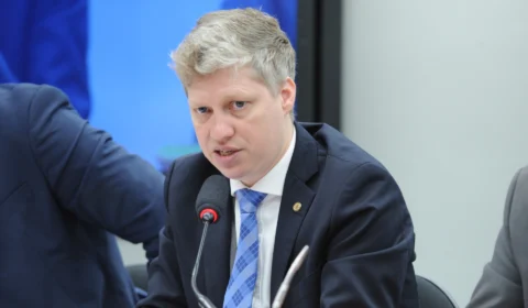 Deputados do Novo acusam Moraes de interferir na política externa brasileira