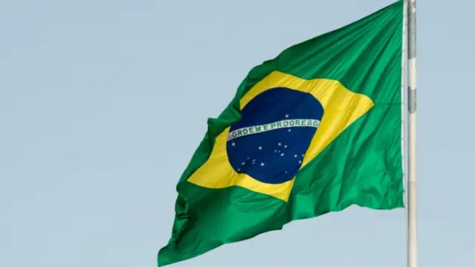 Brasil cai seis posições em ranking global de democracia