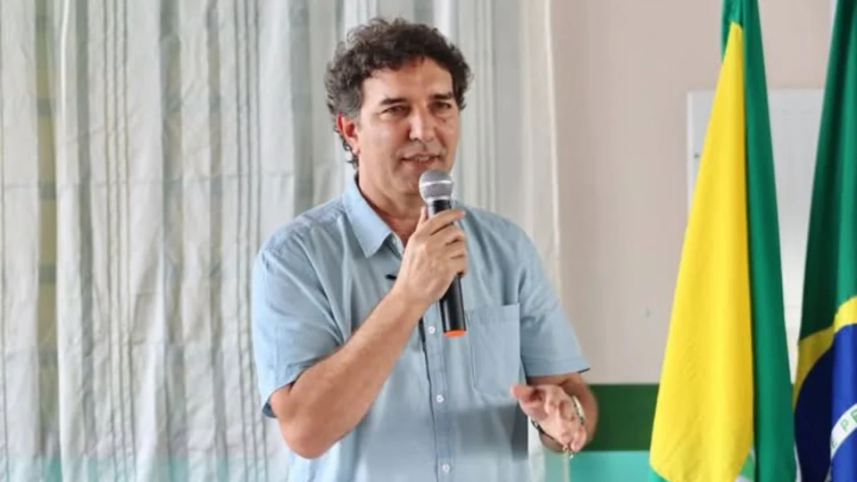 TCE-AM cobra explicações sobre aumento salarial do prefeito e vereadores em Itacoatiara