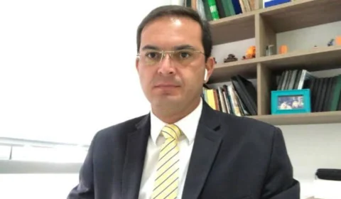 Prefeito de Parintins contrata empresa de Brasília para assessoria criada há menos de um mês