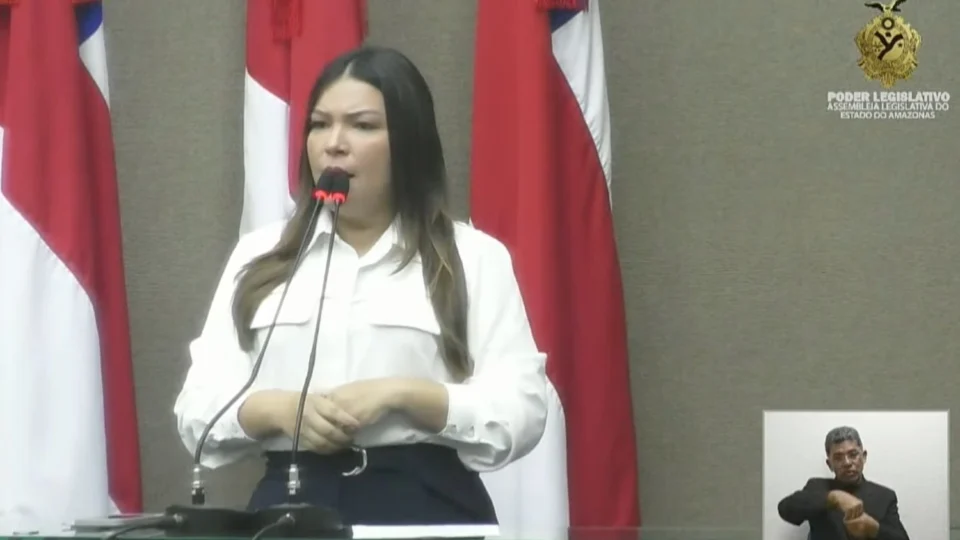 Deputada Joana Darc critica uso excessivo de força contra animais e cobra providências