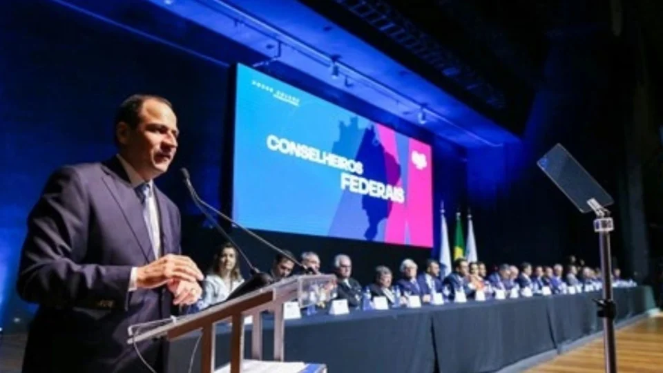 Em solenidade de posse, Simonetti destaca conquistas da advocacia e reforça compromisso