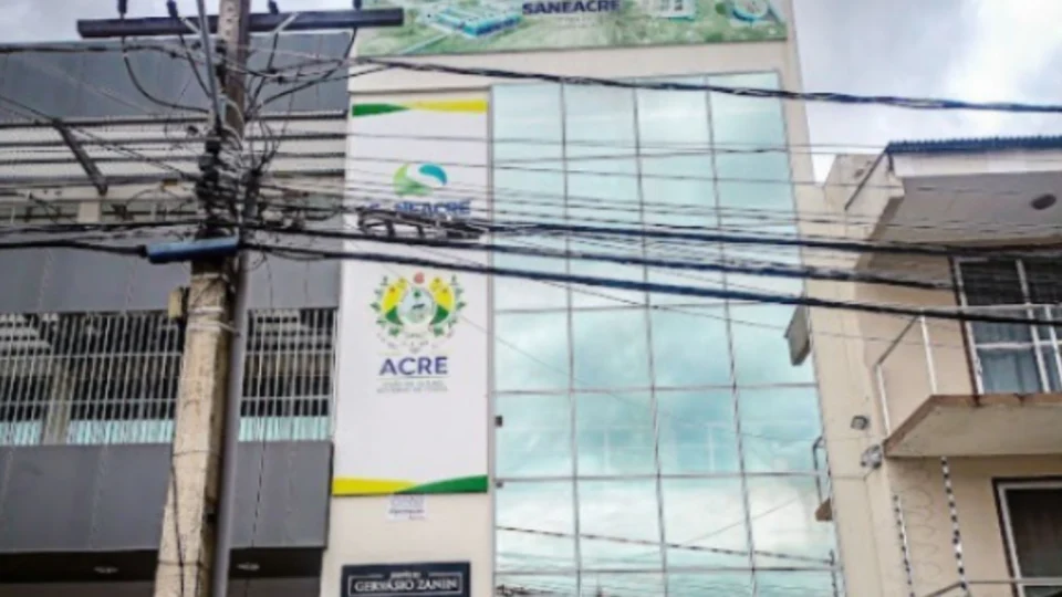 Governo do Acre prorroga contrato de R$ 3,8 milhões para serviços de água e esgoto