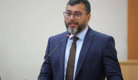 Wilson Lima anuncia pagamento de progressões verticais para mais de 2 mil profissionais da educação