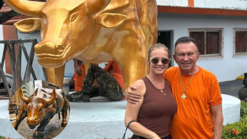 Monumento inspirado no Touro de Wall Street é instalado na sede da Semulsp