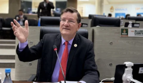 Zé Ricardo acusa ‘manobra’ da base de David Almeida para impedir discussão sobre crises em Manaus