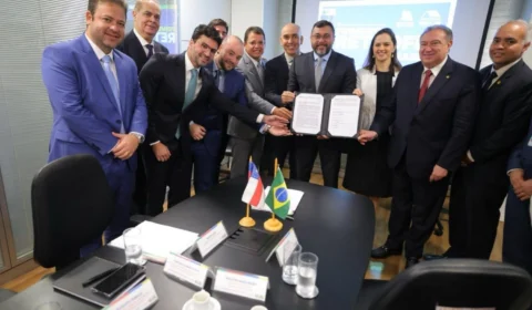 Wilson Lima, Ministério das Cidades e SPU assinam contrato para construção de moradias populares