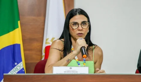 Vereador diz que Shádia Fraxe proíbe servidores da Semsa de postar opiniões nas redes sociais