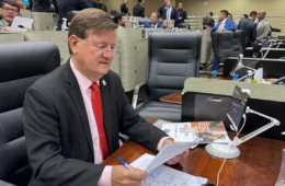 Zé Ricardo propõe audiência pública antes de reajustes das tarifas de transporte coletivo e água