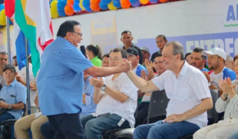 Adail Pinheiro declara apoio a Omar Aziz em possível candidatura ao governo