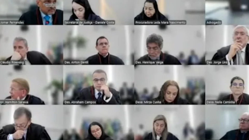 Desembargadores batem boca sobre taxas de cartórios em sessão no TJAM