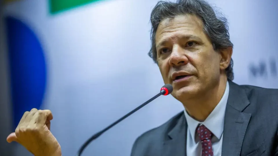 Mercado dobra rejeição a Haddad em três meses