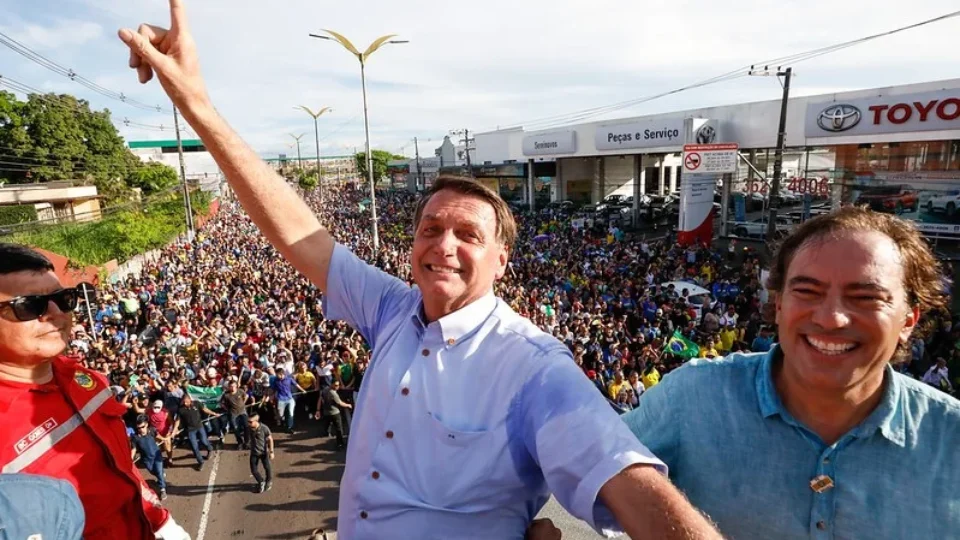 Maioria dos amazonenses se identifica como bolsonarista, aponta pesquisa