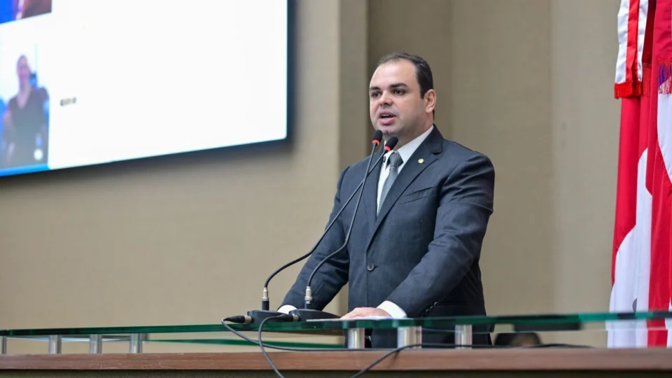 Roberto Cidade denuncia 10 dias sem energia na zona rural de Manicoré e cobra solução