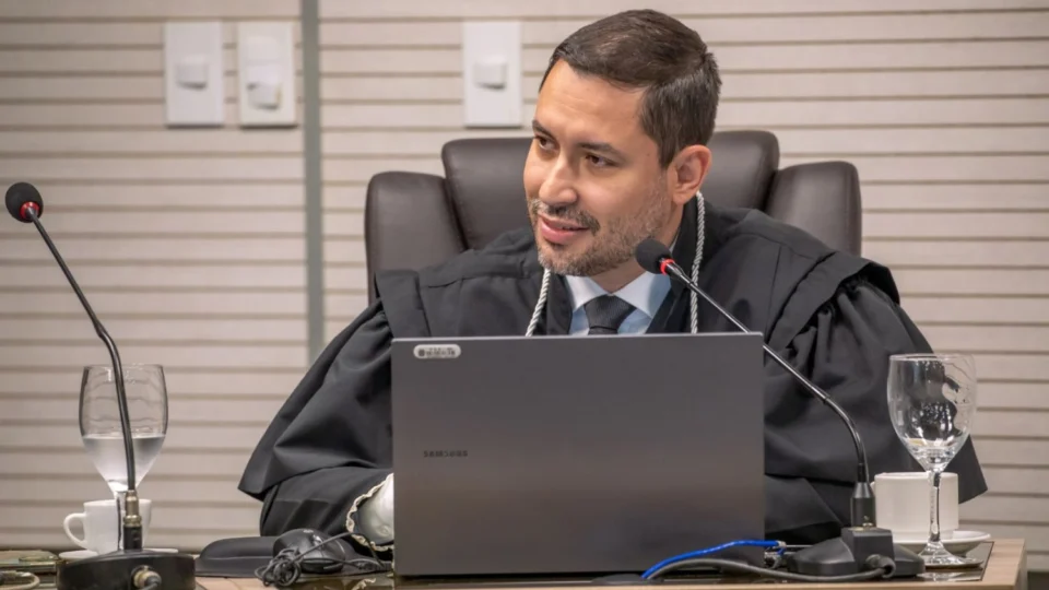 Juiz Dr. Diogo Franco conclui biênio no Pleno do TRE-AM