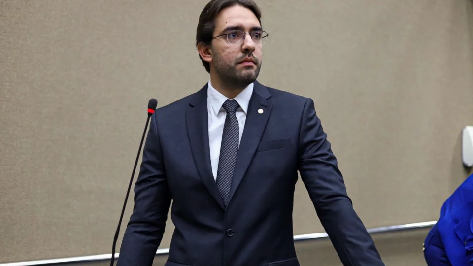 “Expedição leva 140 cirurgias e atendimento médico a ribeirinhos”, destaca Thiago Abraim