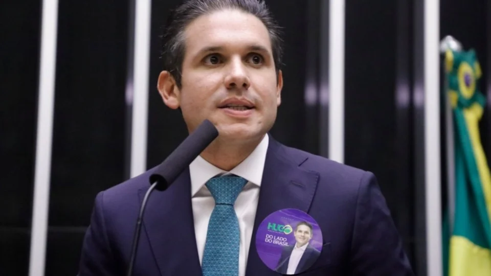 Hugo Motta se esquiva sobre PL da Anistia e pede foco nos “problemas reais” do Brasil