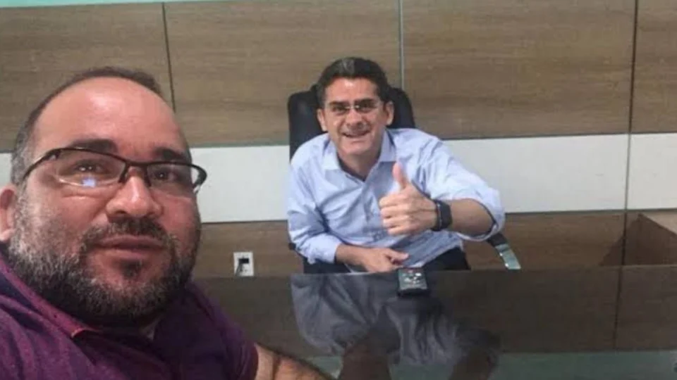 Ex-presidente do Avante de David Almeida com histórico de prisão pede cassação de vereadores do PL