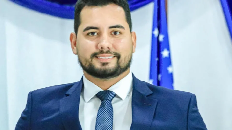 Prefeitura de Boa Vista do Ramos gasta mais de R$ 1 milhão com itens de proteção climática