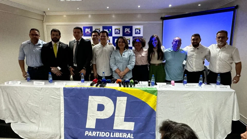 Alfredo Nascimento diz que vagas de vice e ao Senado pelo PL Amazonas em 2026 ainda estão em aberto