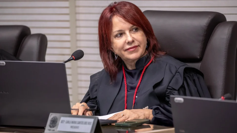 Presidência de Carla Reis no TRE-AM supera expectativas com mais julgamentos e avanços eleitorais