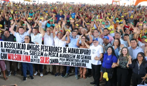 Wilson Lima mostra força política em agenda que reuniu multidão em Manacapuru