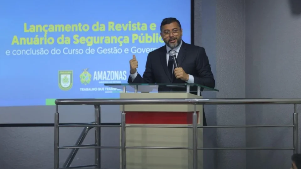 Wilson Lima firma acordo com a PF para uso compartilhado de hangar no Aeroporto Eduardo Gomes