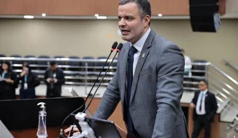 Rodrigo Sá se destaca como oposição propositiva e recebe elogios da base do prefeito na CMM