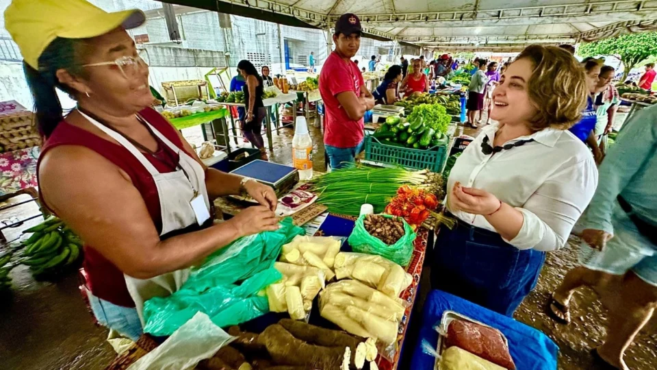 Maria do Carmo cumpre agenda em Presidente Figueiredo e ouve demandas de produtores rurais