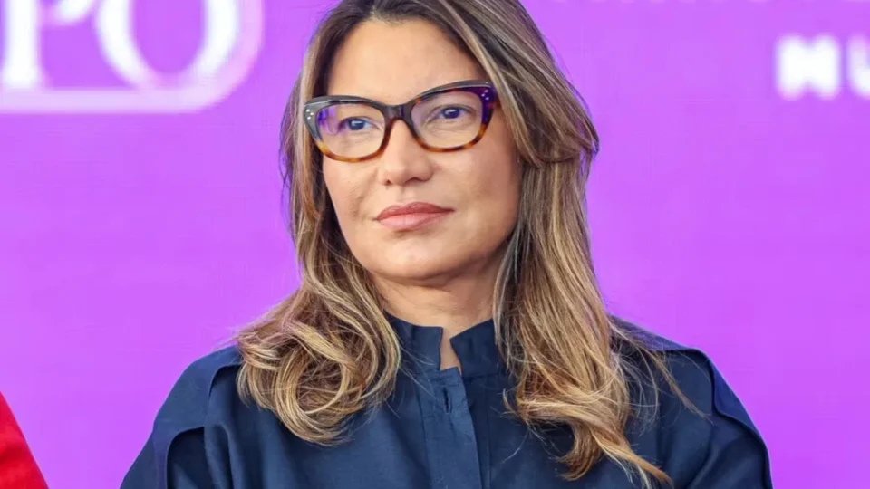 Janja é alvo de nova ação na Justiça por viagem à Rússia