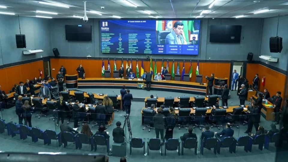 Deputados criticam governador de Roraima e exigem exoneração de ex-presidente do Iteraima