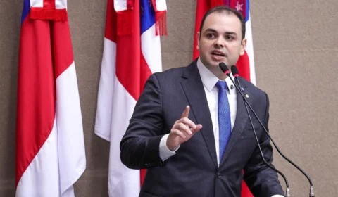 Roberto Cidade cobra negociação entre entidades e auditores em greve para evitar prejuízos ao AM